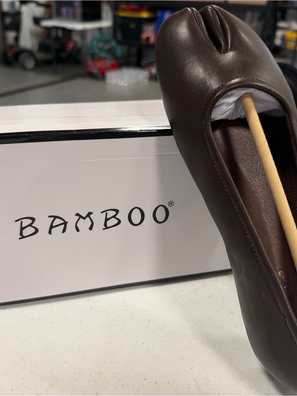 BAMBOO Men’s Dark Brown Split-Toe Slip-On Loafer